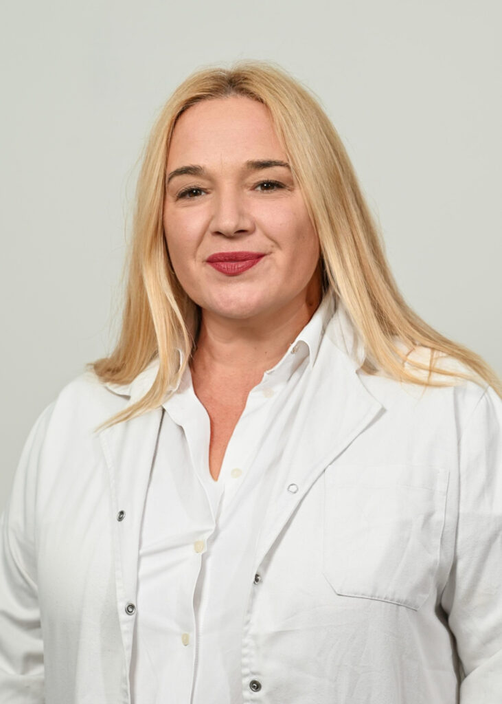 Д-р Елизабета Обочки