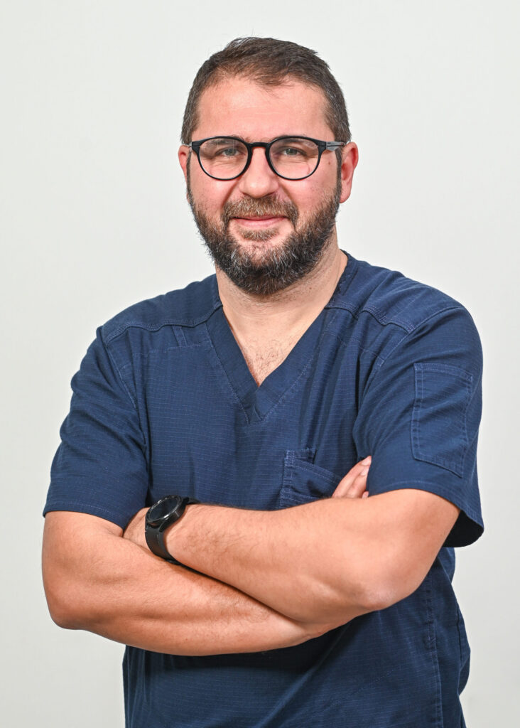 Д-р Валон Салиу