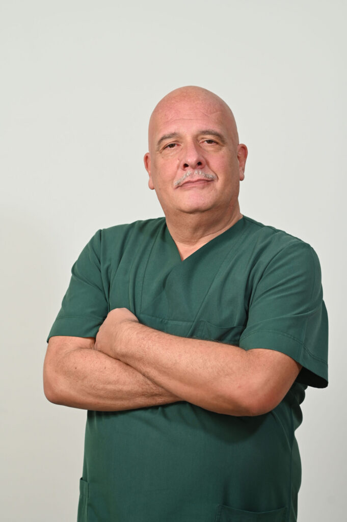 Д-р. Суат Абдиу